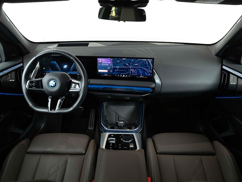 BMW X3 30e xDrive - fotka 11 z 23