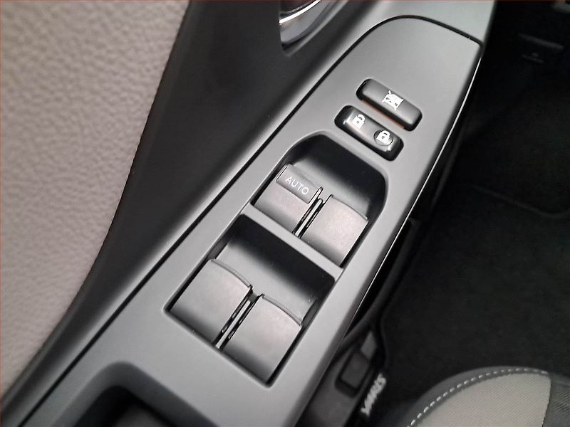 Toyota Yaris (2020) Style 1.5 Dual VVT-i - fotka 18 z 18