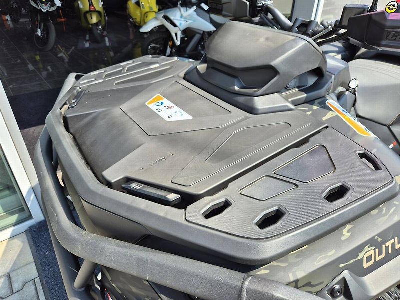 Can-Am Outlander Max 1000R LTD (2026) 4MTK - Outlander Max 1000R T B - fotka 13 z 26