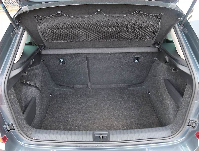 Škoda Kamiq (2021) Ambition Plus 1.0 TSI - fotka 13 z 17