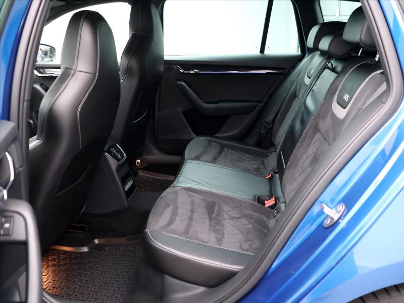 Škoda Octavia 2.0 TDI RS Challenge Matrix - fotka 15 z 39