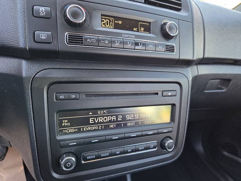 Škoda Roomster (2014) 1.2 TSI - fotka 16 z 27