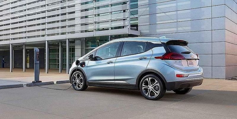 Chevrolet Bolt.