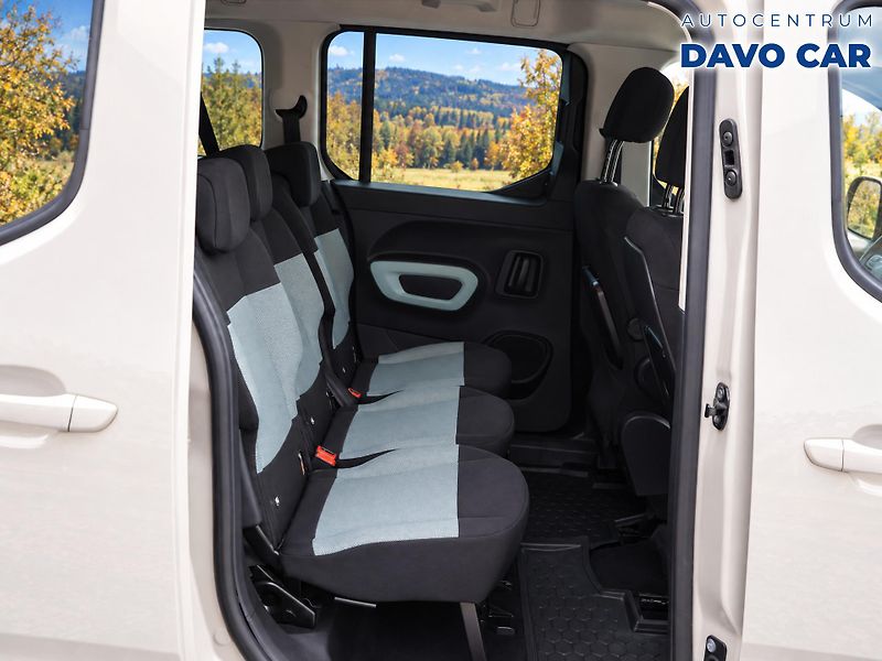 Citroën Berlingo 1,2 PT 96kW Feel XL CZ Tažné - fotka 13 z 32