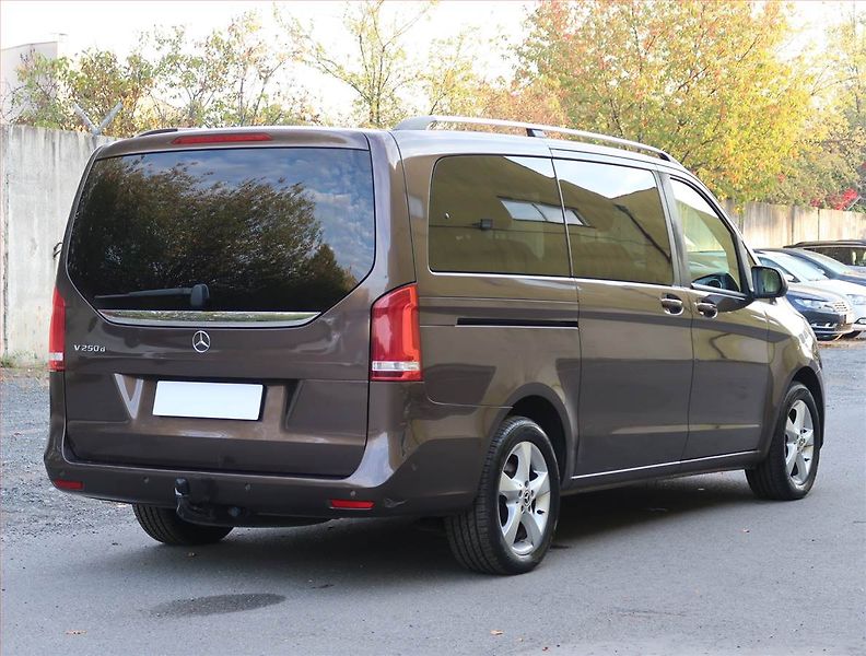 Mercedes-Benz Třídy V (2018) 250 d, ČR, 1Maj - fotka 5 z 29