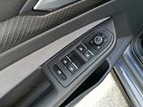 Volkswagen Golf (2022) 1.5 TSi R-LINE IQ-Drive - náhled 21