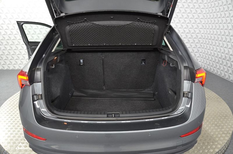 Škoda Scala (2023) 1.5TSI 110 Style AT - fotka 17 z 18