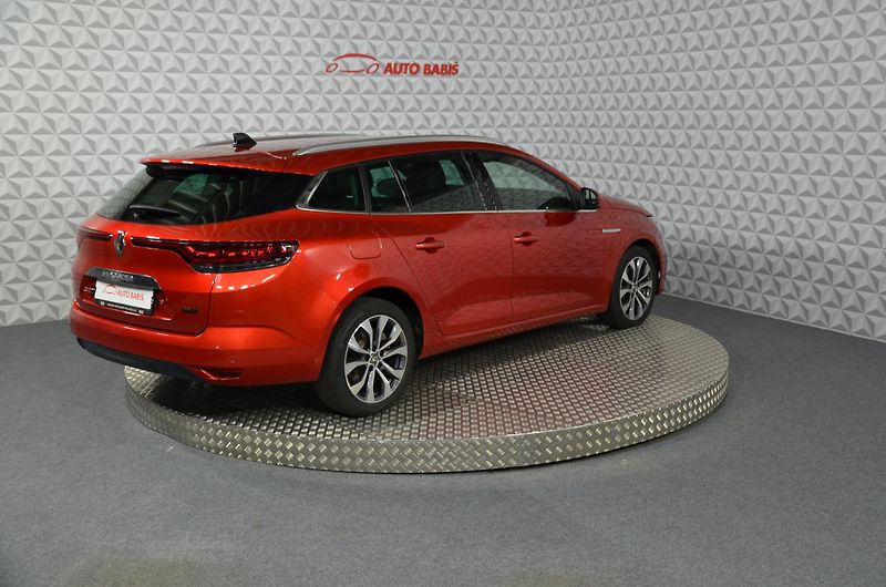 Renault Mégane (2023) E-Tech Electric GT 1.6PHEV Tec - fotka 5 z 18