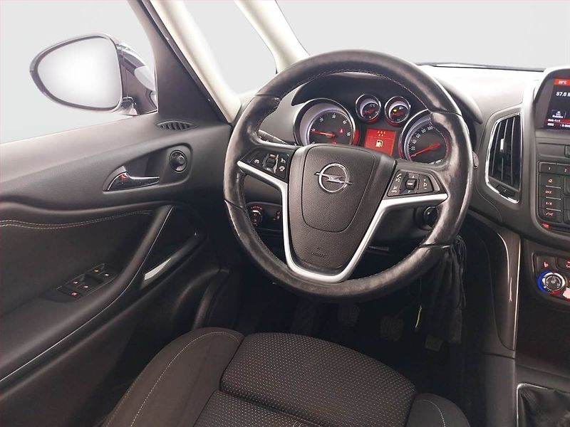 Opel Zafira (2015) 2.0 CDTI, 7 míst, Serv.kniha - fotka 7 z 22