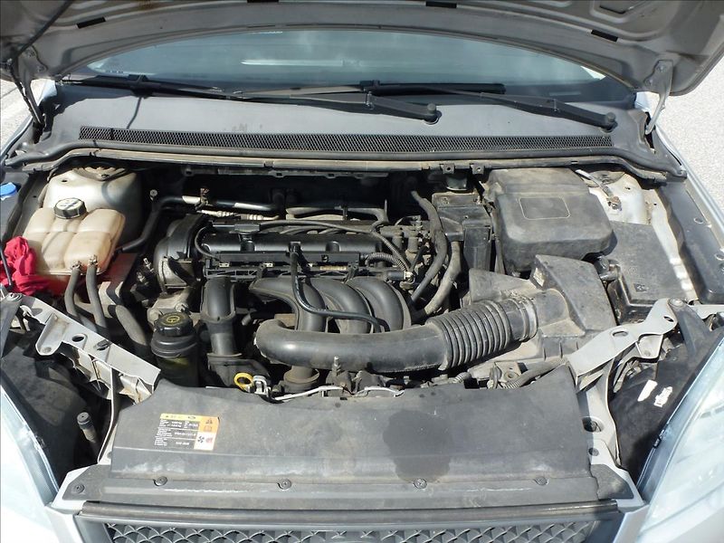 Ford Focus 1,6 16V NOVÁ STK,Klimatizace ! - fotka 38 z 48