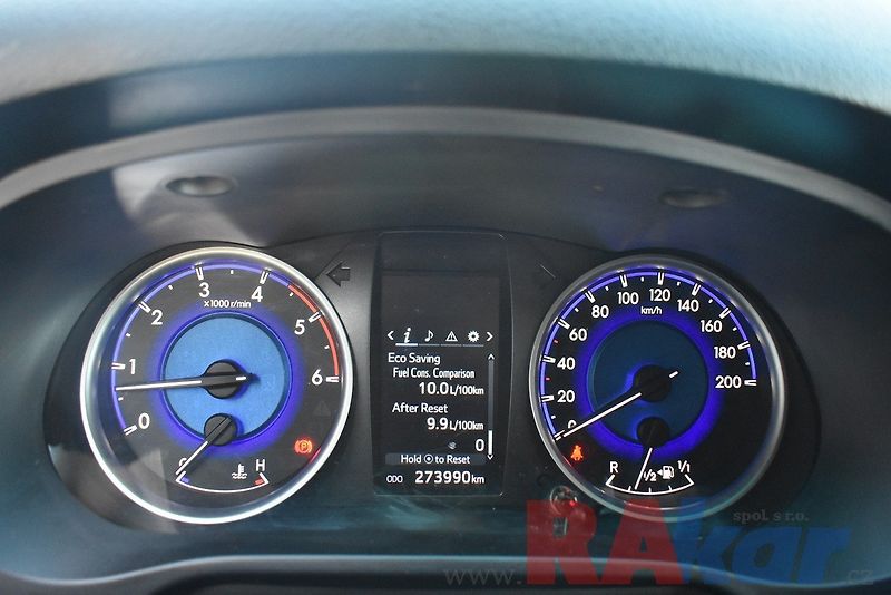 Toyota Hilux (2020) Active 2,4 D-4D  AWD - fotka 10 z 17