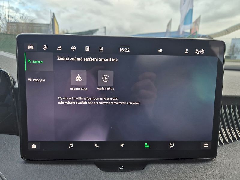 Škoda Superb Combi 2,0 TDI DSG 4x4 142kW L& - fotka 36 z 41