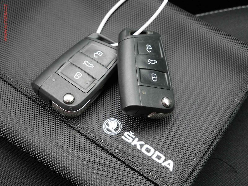 Škoda Scala (2019) 1.5 TSi, ČR, DSG, LED - fotka 27 z 27
