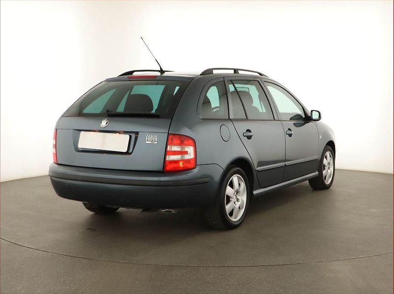 Škoda Fabia (2006) 2.0, po STK, slušný stav - fotka 5 z 16