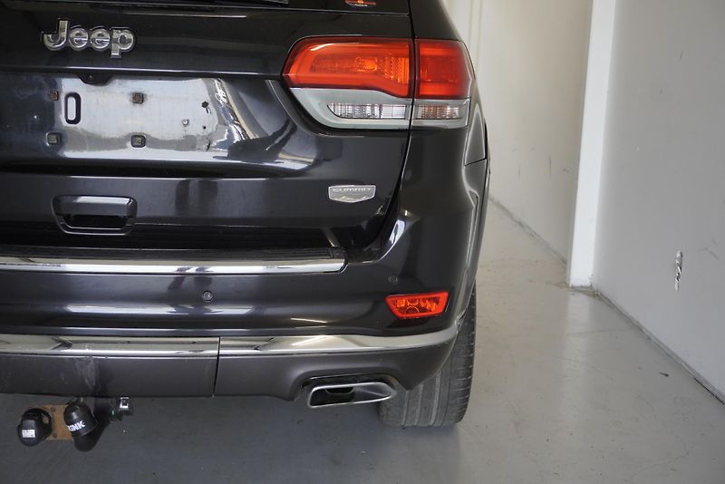 Jeep Grand Cherokee 3,0 MJT V6 4X4 AUTOMAT - fotka 9 z 33