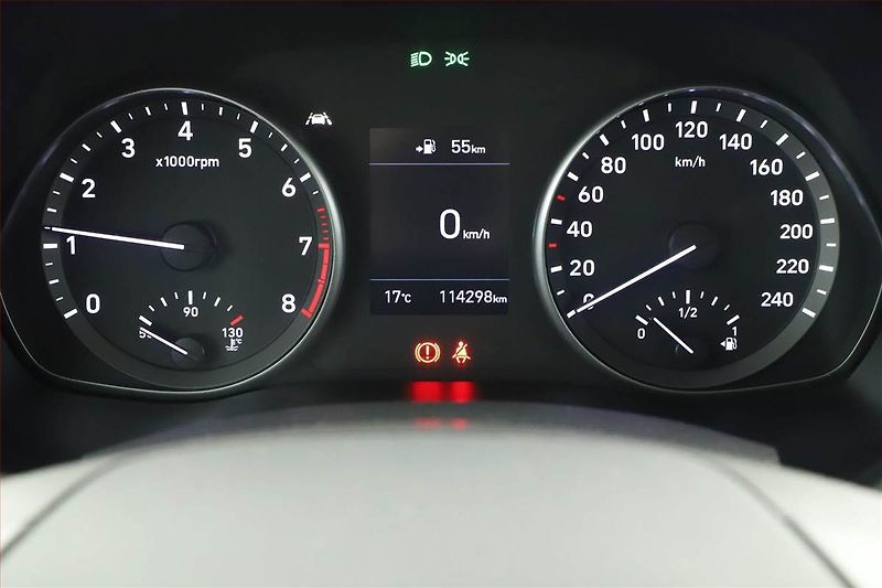 Hyundai i30 (2018) 1.0 T-GDI, Tempomat - fotka 8 z 17