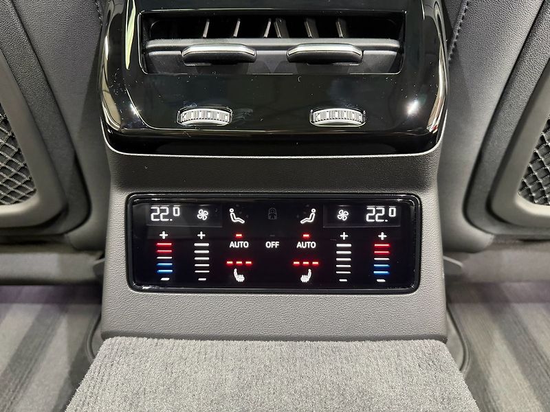 Audi A6 Allroad (2026) TDI 220 KW QUATTRO, WEBASTO, P - fotka 21 z 23