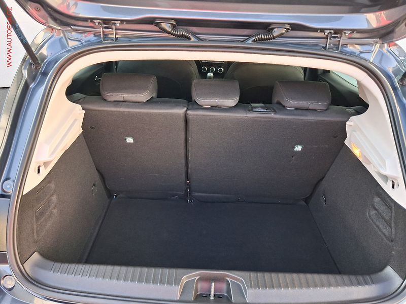 Renault Clio (2021) 1.0 SCe, Zen, navi - fotka 7 z 16