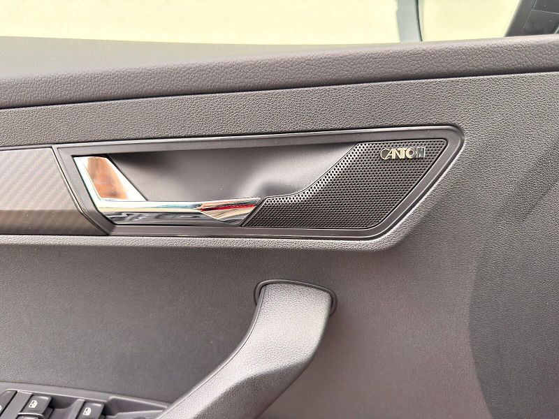 Škoda Karoq (2025) SPORTLINE TSI 1.5/110KW 7AP - fotka 21 z 42