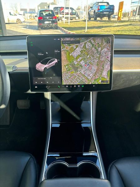 Tesla Model 3 SR Plus 60kWh 1.Maj TZ - fotka 9 z 23