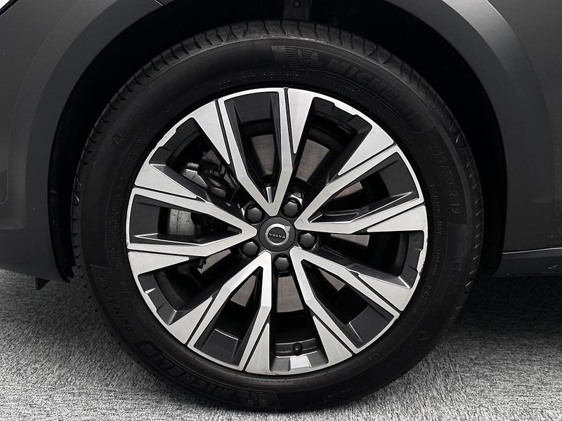 Volvo V90 CC B4 AWD PLUS CZ REZERVACE - fotka 51 z 51