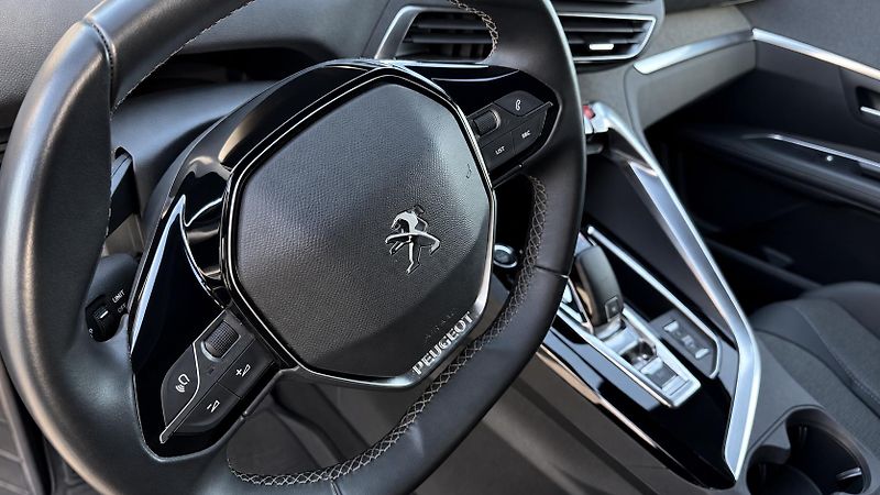 Peugeot 5008 (2023) 1.5hdi,čr,automat,záruka - fotka 12 z 20