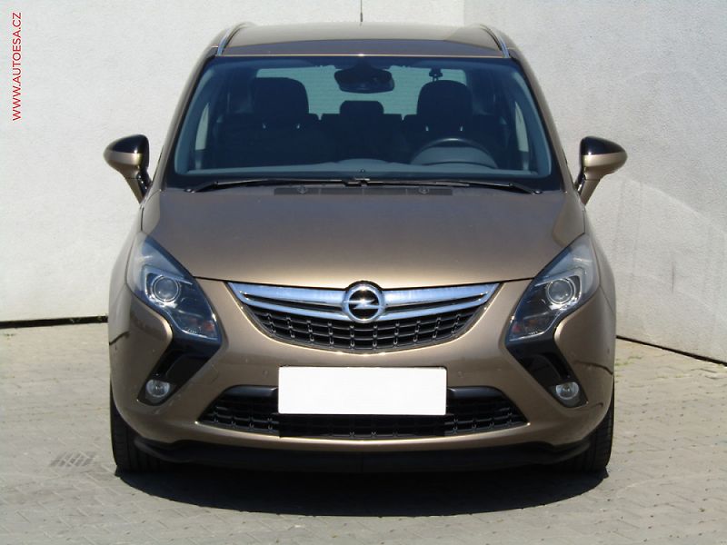 Opel Zafira (2014) 1.8, Family - fotka 2 z 3