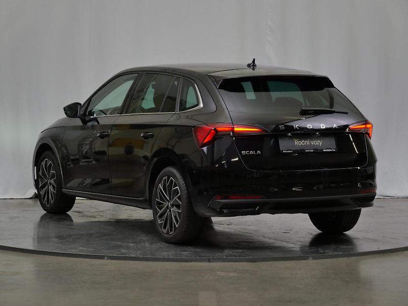 Škoda Scala - fotka 7 z 23