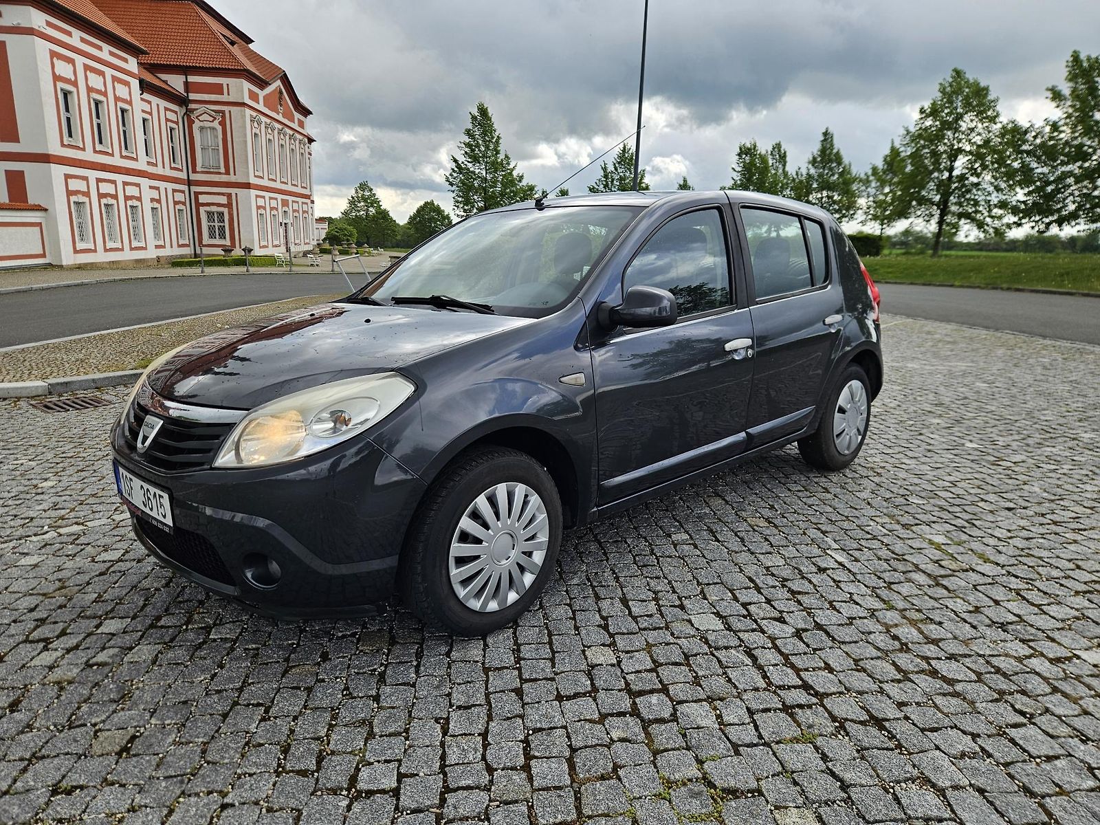 Dacia Sandero 1.6 16v, PĚKNÝ STAV,  SPLÁTKY 