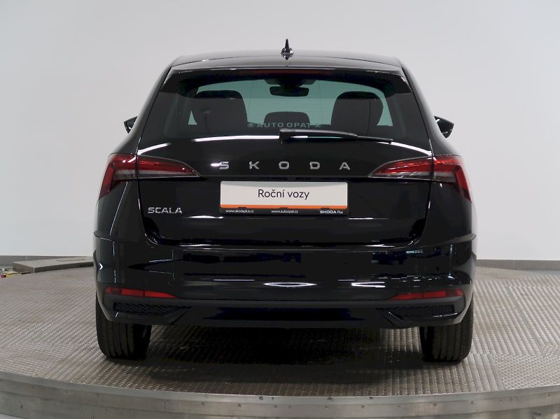 Škoda Scala (2025) TOP SELECTION 1.0TSI 85KW DSG - fotka 9 z 40
