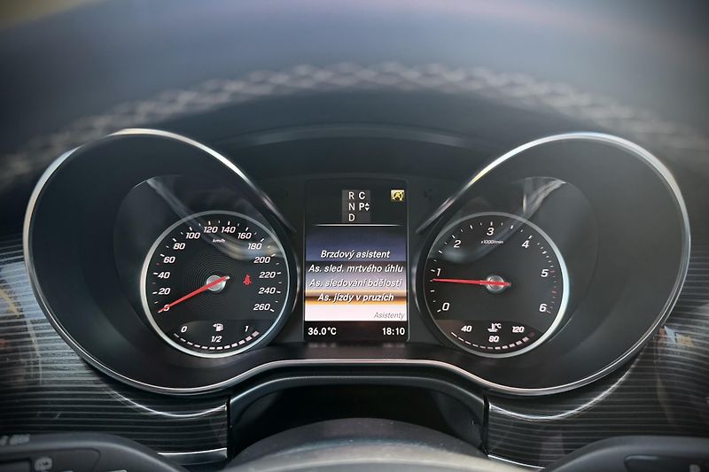 Mercedes-Benz Třídy V (2019) V 250d 4Matic Avantgarde Lang - fotka 39 z 45