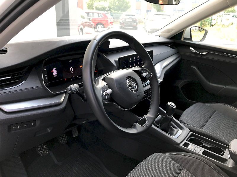 Škoda Octavia (2023) COM AMB TD 110/2.0 M6F - fotka 14 z 24