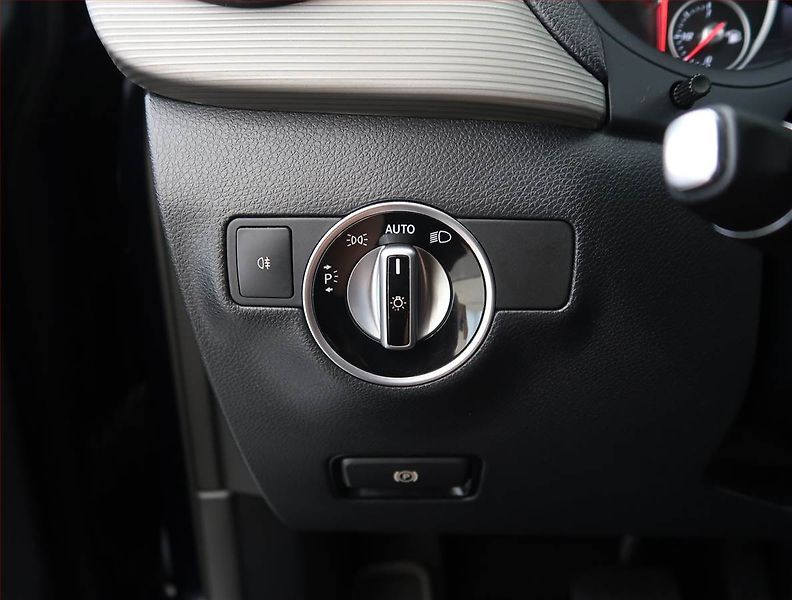 Mercedes-Benz Třídy B (2017) B 180 CDI, Automat, Serv.kniha - fotka 20 z 22