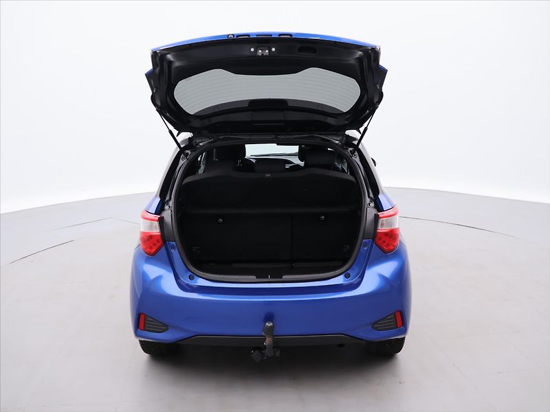 Toyota Yaris 1,5 VVT-i 82kW CZ Tažné Aut.kl - fotka 9 z 31