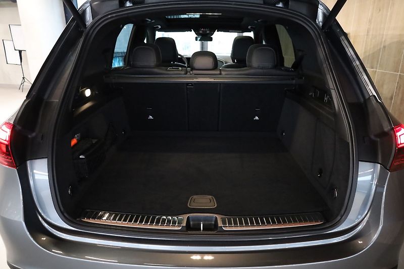 Mercedes-Benz GLE 450d 4MATIC, Masáž,AMG Premium - fotka 6 z 47