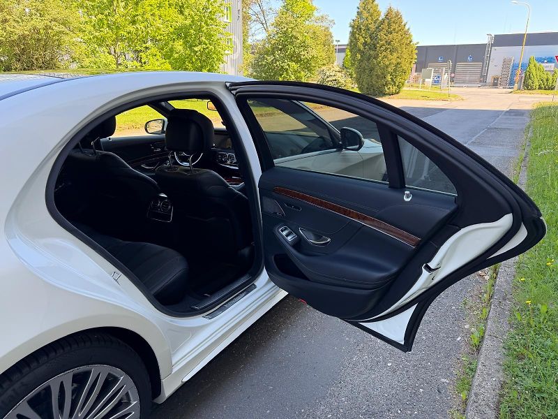 Mercedes-Benz Třídy S S500L 4-matic AMG /servis /  - fotka 19 z 36