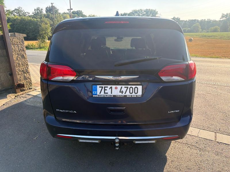 Chrysler Pacifica (2018) 3,6 Limited LPG Radar 360 2018 - fotka 5 z 20