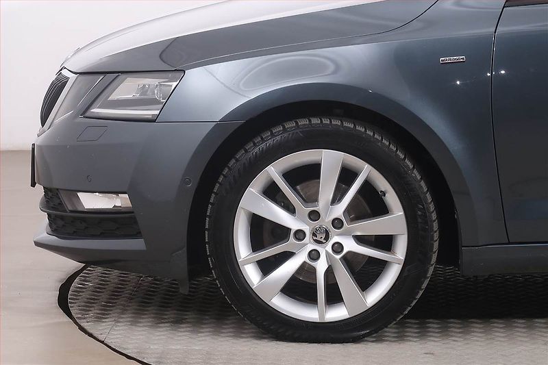 Škoda Octavia (2017) 2.0 TDI, Automat, Navi - fotka 15 z 22