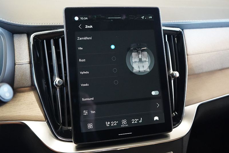 Volvo XC90 T8 PLUS Dark, Vzduch, 360° - fotka 35 z 49