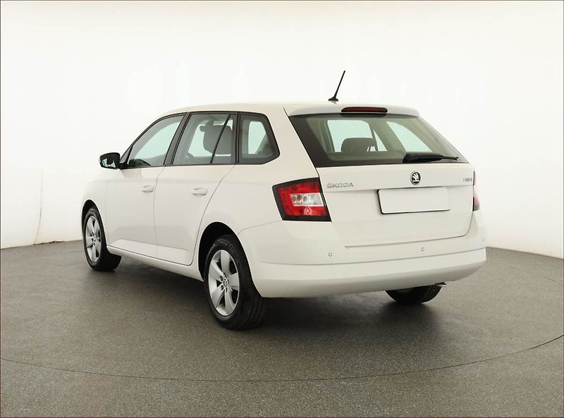 Škoda Fabia (2017) Style 1.4 TDI, Serv.kniha - fotka 4 z 19