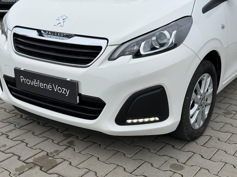 Peugeot 108 1,0 VTI 53KW - fotka 24 z 25