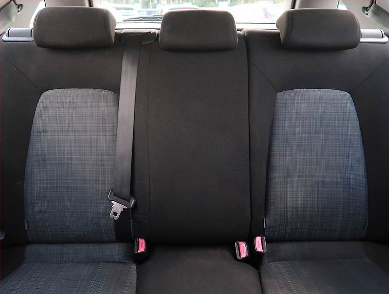 Kia Ceed (2010) 1.6 CVVT, Serv.kniha - fotka 10 z 16