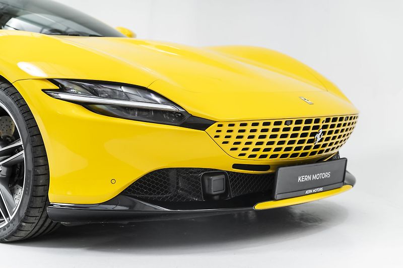 Ferrari Roma Giallo modena*krásná výbava - fotka 44 z 45