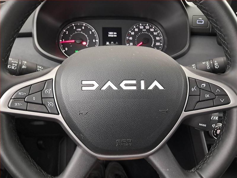 Dacia Jogger (2025) 1.0 TCe, Extreme, Led světla - fotka 16 z 18