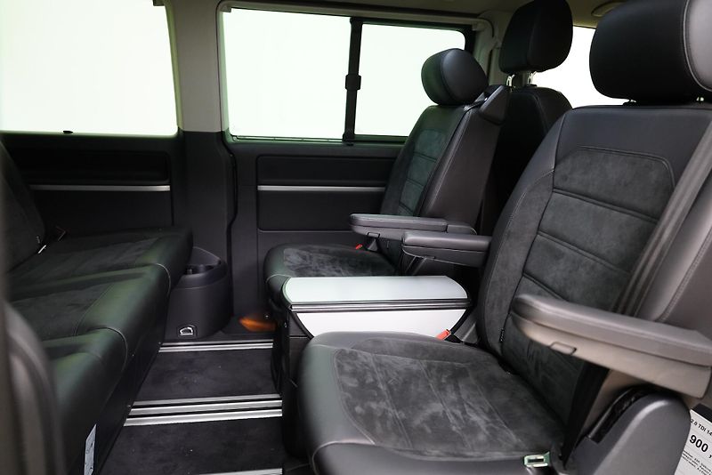 Volkswagen Multivan - fotka 25 z 27