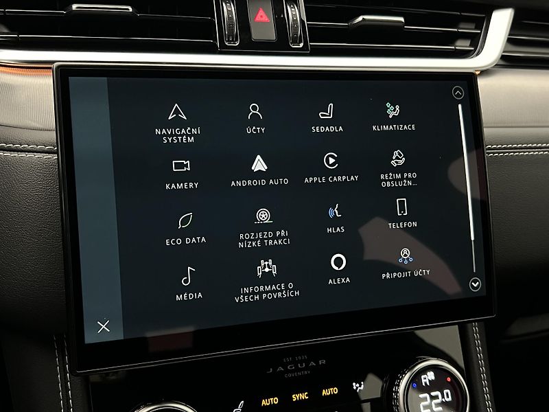 Jaguar F-Pace D200 R-DYNAMIC S AWD AUT - fotka 32 z 44