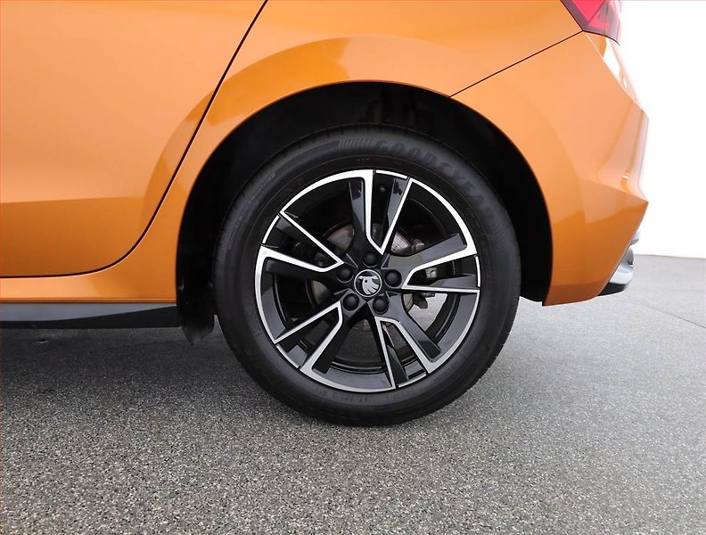 Škoda Fabia (2025) Monte Carlo 1.0 TSI - fotka 21 z 21