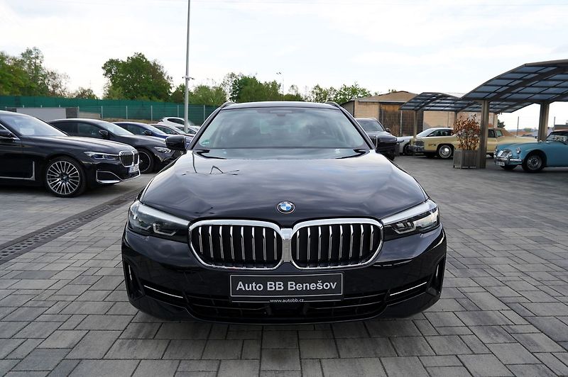 BMW Řada 5 520d AT/190 PS/1.maj/tažné/Led - fotka 1 z 48