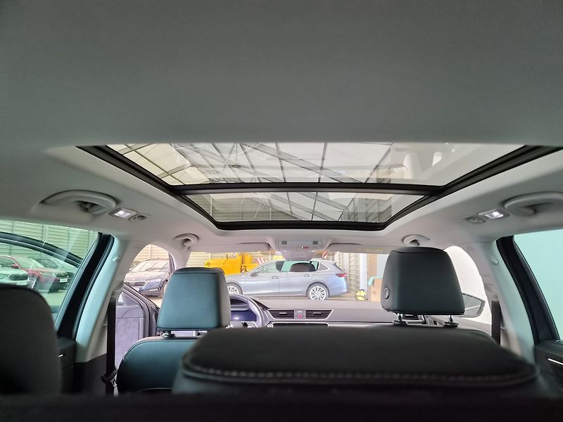 Škoda Superb 2.0 TDI 4x4 Scout - fotka 29 z 29