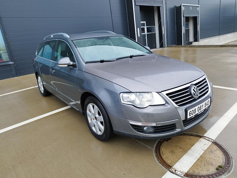 Volkswagen Passat 2.0TDI, volat-608 081 843 - fotka 1 z 15